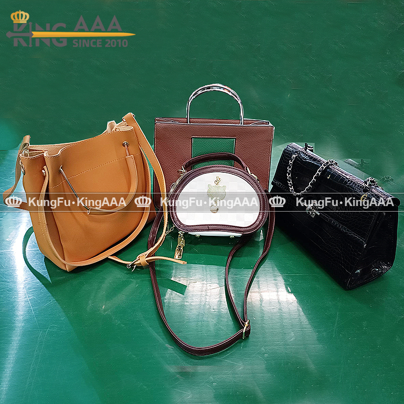 Pre-Owned Women's Designer Bags wholesale product display 1