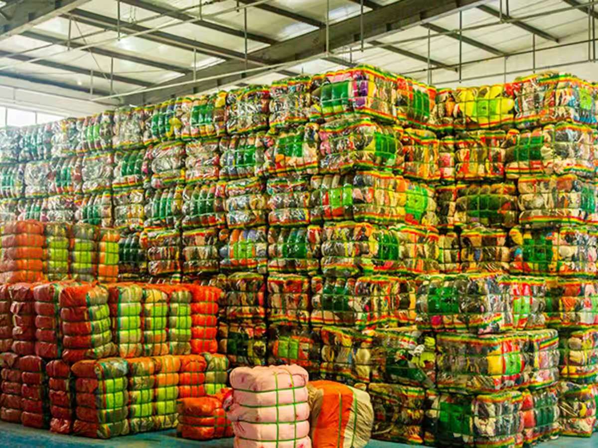 King AAA loading yard with sorted bales